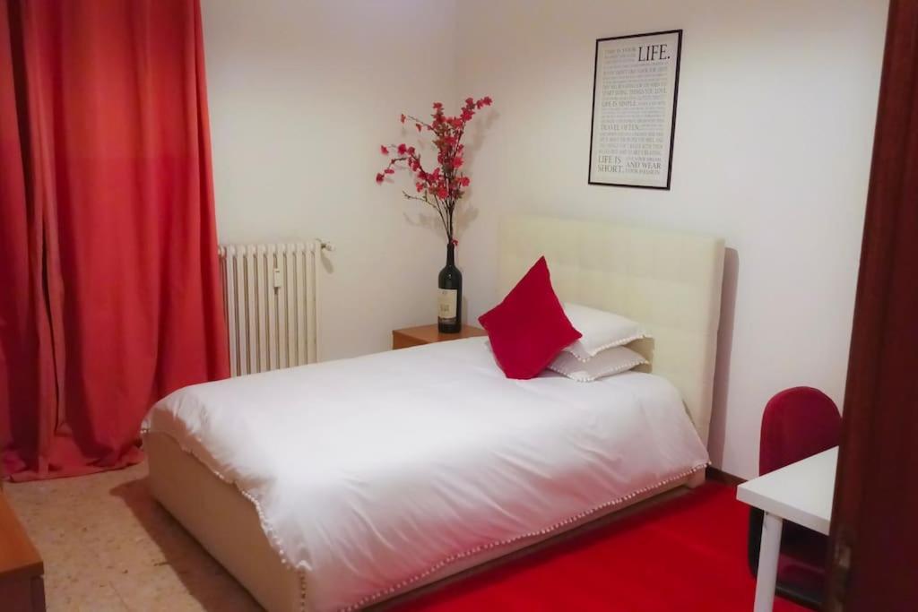 Unique & Beautiful Bedroom In Central Of פירנצה מראה חיצוני תמונה